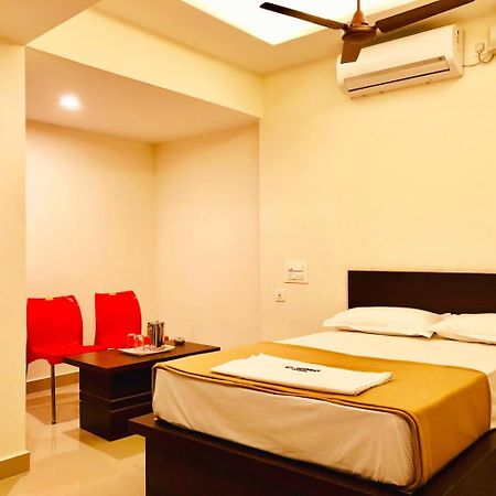 Cosmo Lodge Mangalore Esterno foto